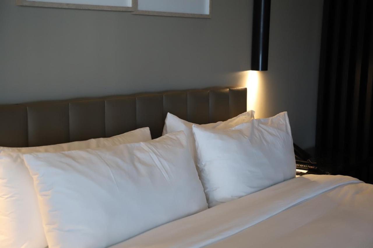 Bellwort Hotel Гвадалахара Экстерьер фото