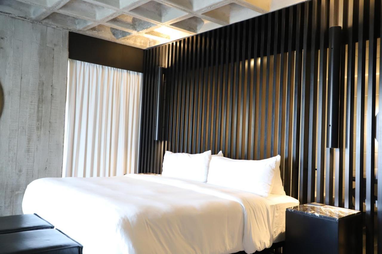 Bellwort Hotel Гвадалахара Экстерьер фото
